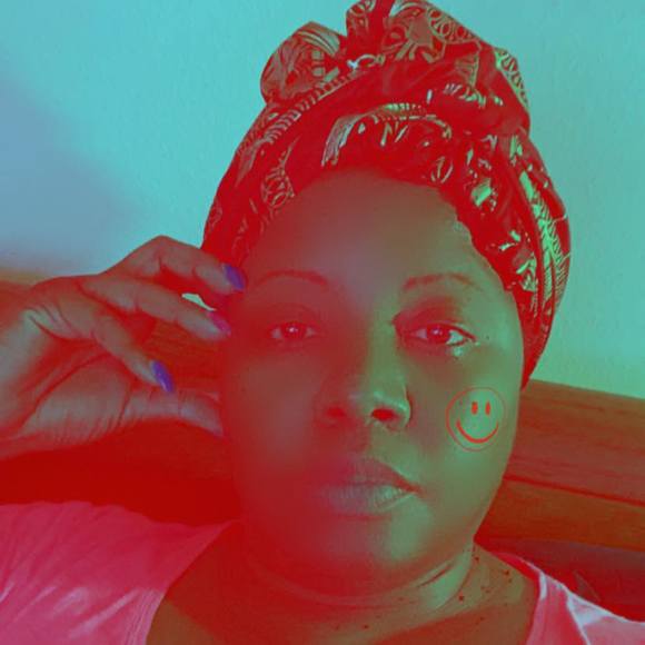Poshmark profile picture for @mecca